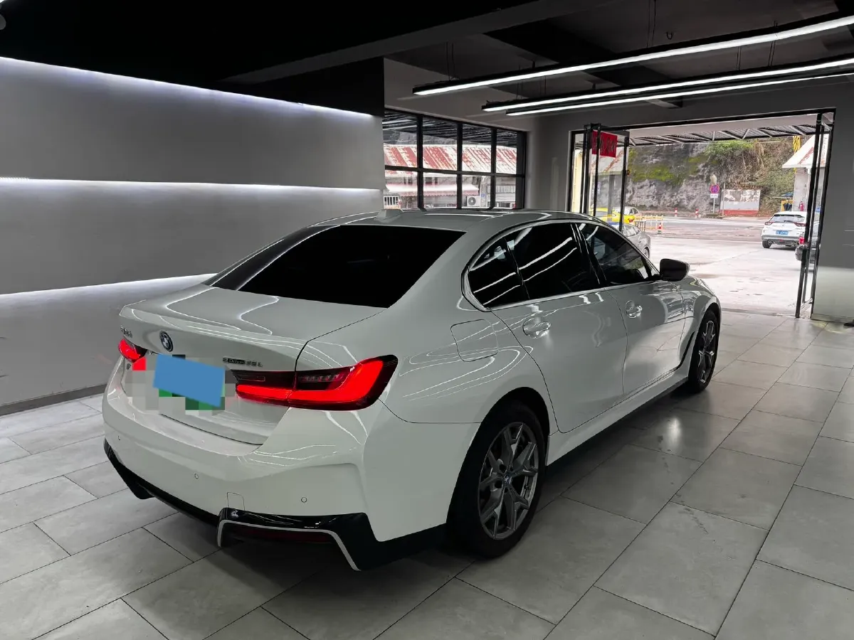 2024 BMW i3 BEV 70KWH,autocango,china used car exporter,china ev exporter,chinese used car exporter,chinese used ev exporter