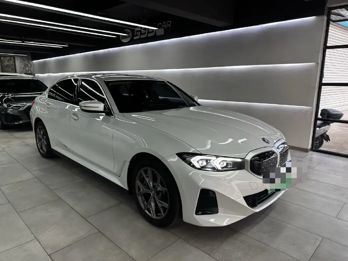 2024 BMW i3 BEV 70KWH,autocango,china used car exporter,china ev exporter,chinese used car exporter,chinese used ev exporter