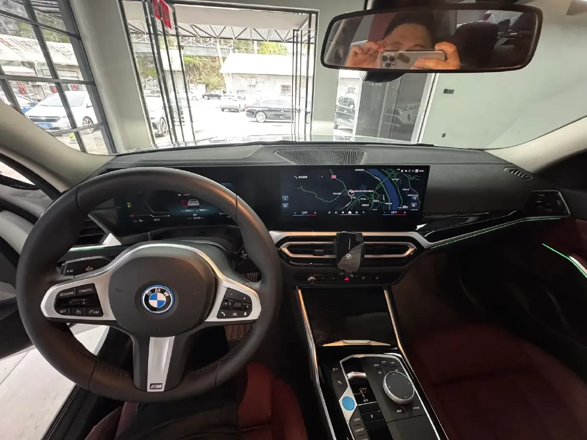 2024 BMW i3 BEV 70KWH,autocango,china used car exporter,china ev exporter,chinese used car exporter,chinese used ev exporter