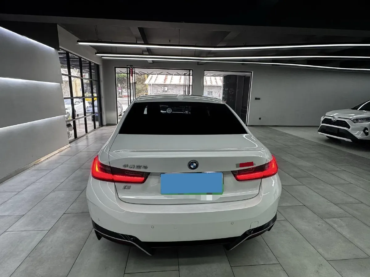 2024 BMW i3 BEV 70KWH,autocango,china used car exporter,china ev exporter,chinese used car exporter,chinese used ev exporter