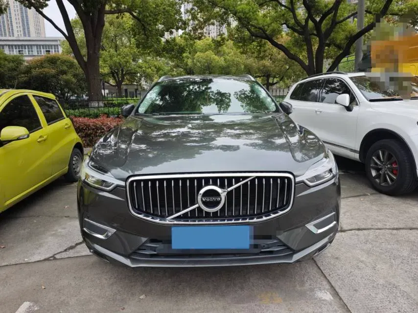 2020 Volvo XC60 2.0T 254HP L4 8AT,autocango,china used car exporter,china ev exporter,chinese used car exporter,chinese used ev exporter