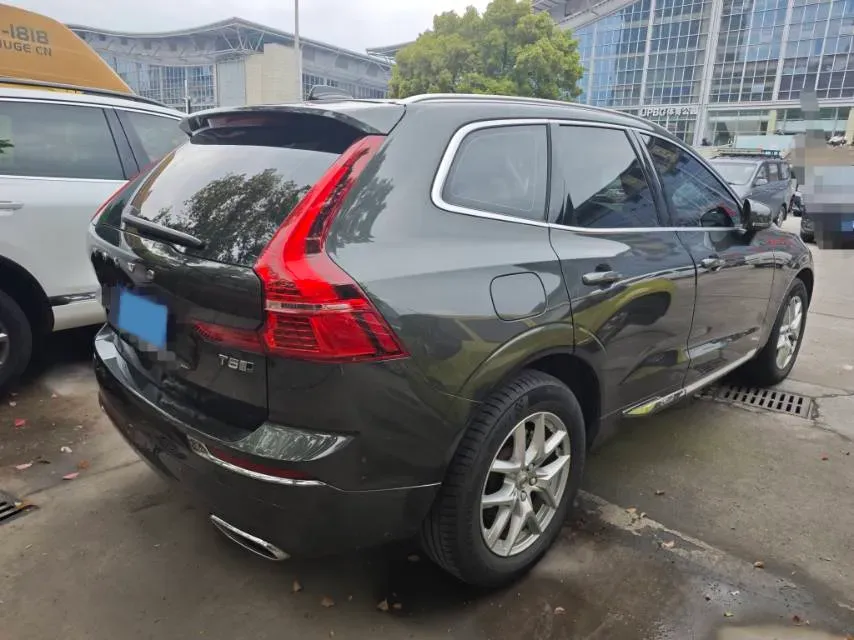 2020 Volvo XC60 2.0T 254HP L4 8AT,autocango,china used car exporter,china ev exporter,chinese used car exporter,chinese used ev exporter