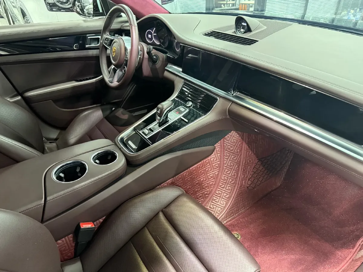 2021 Porsche Panamera 2.9T 330HP V6 8DCT,autocango,china used car exporter,china ev exporter,chinese used car exporter,chinese used ev exporter