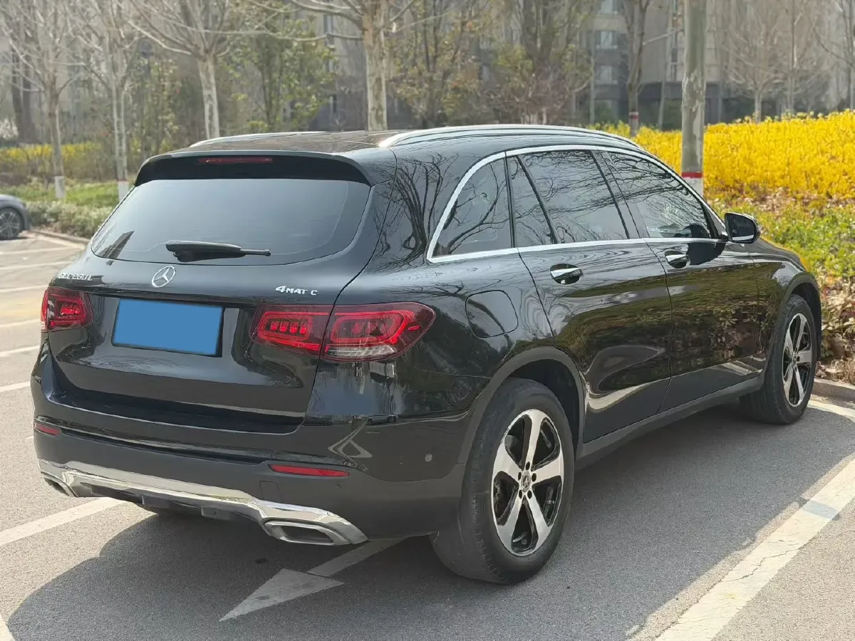 2022 Mercedes-Benz GLC Class 2.0T 197HP L4 9AT,autocango,china used car exporter,china ev exporter,chinese used car exporter,chinese used ev exporter