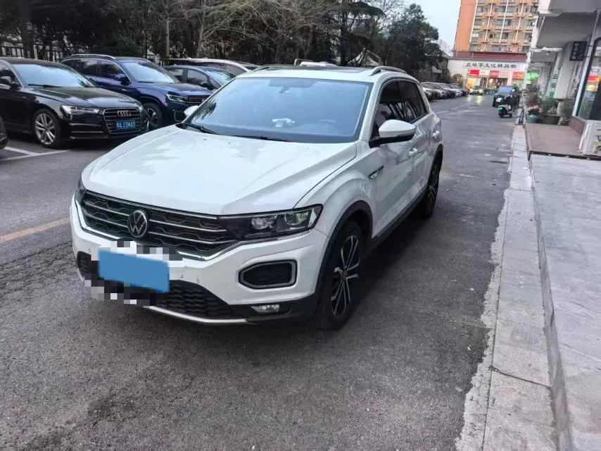 2022 Volkswagen T-Roc 1.4T 150HP L4 7DCT,autocango,china used car exporter,china ev exporter,chinese used car exporter,chinese used ev exporter