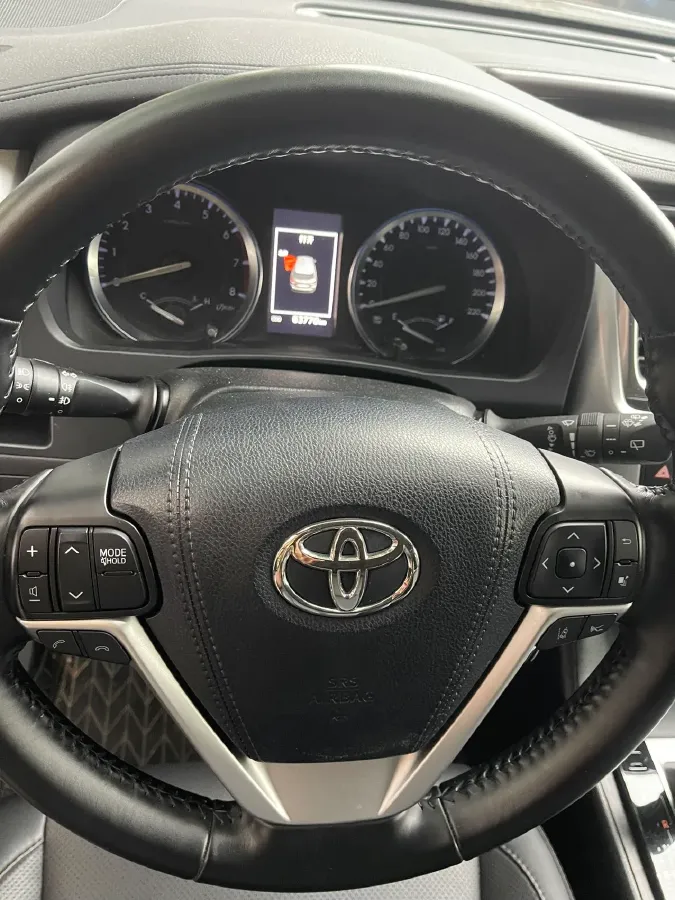 2021 Toyota Highlander 2.0T 220HP L4 6AT,autocango,china used car exporter,china ev exporter,chinese used car exporter,chinese used ev exporter