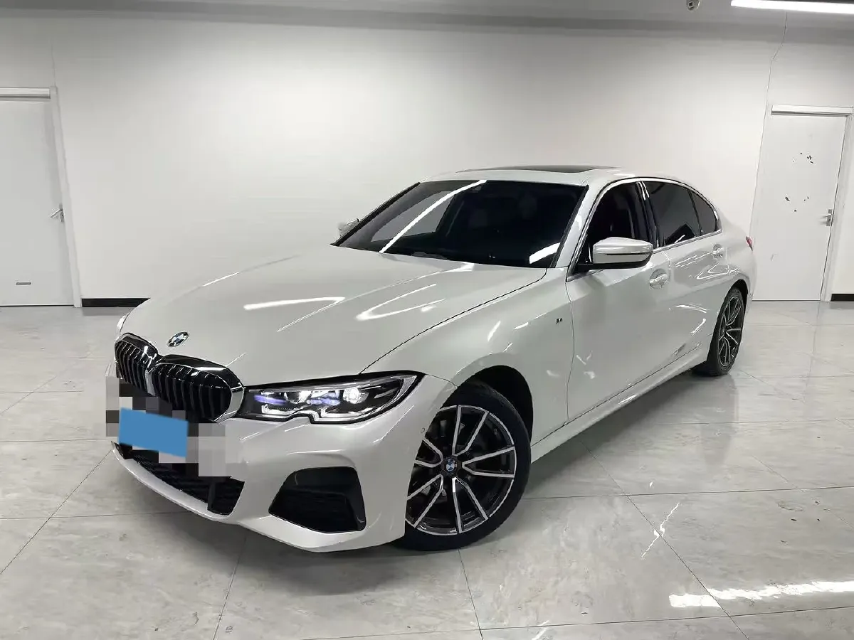 2022 BMW 3 Series 2.0T 184HP L4 8AT,autocango,china used car exporter,china ev exporter,chinese used car exporter,chinese used ev exporter