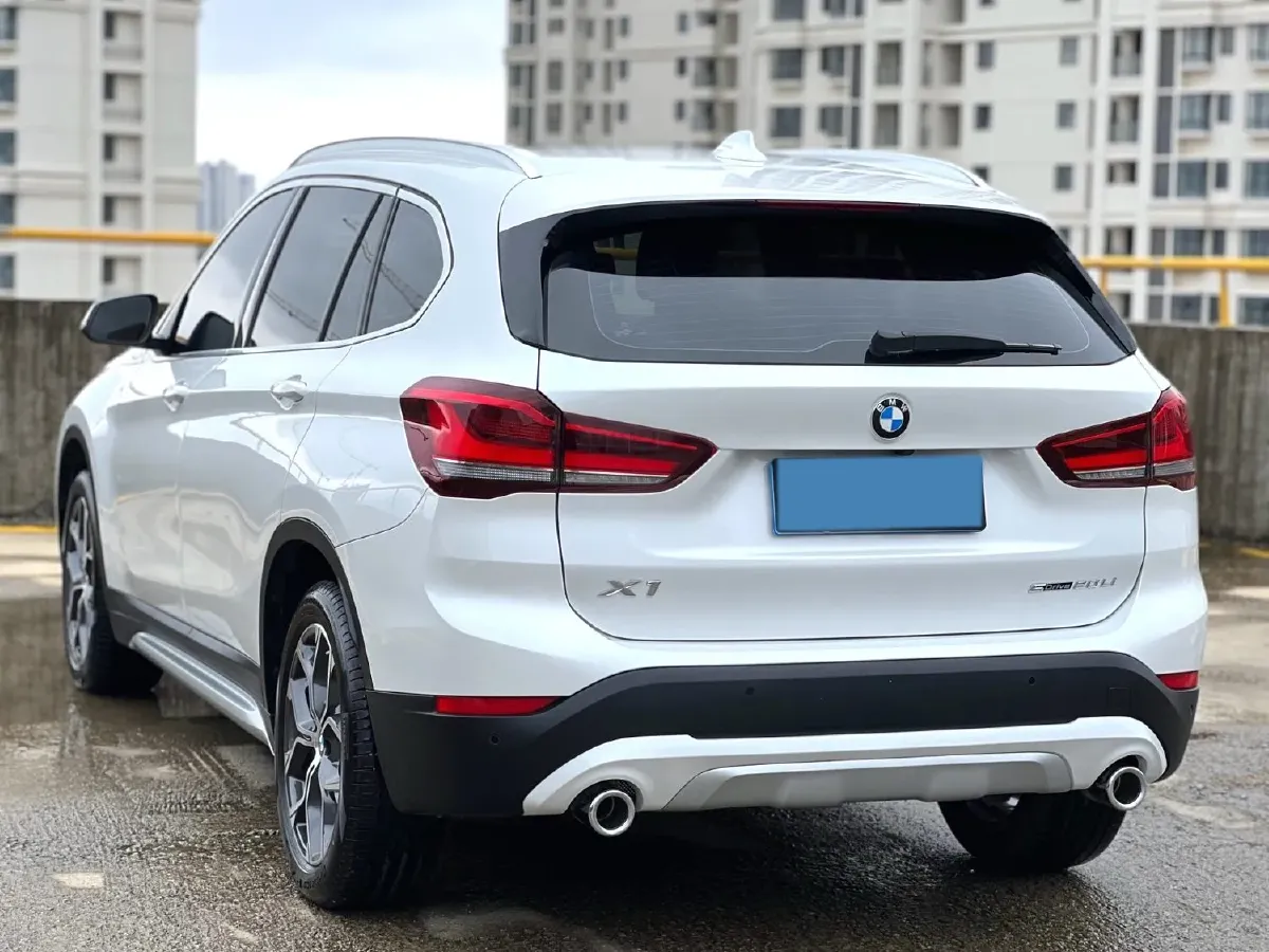 2022 BMW X1 1.5T 140HP L3 7DCT,autocango,china used car exporter,china ev exporter,chinese used car exporter,chinese used ev exporter
