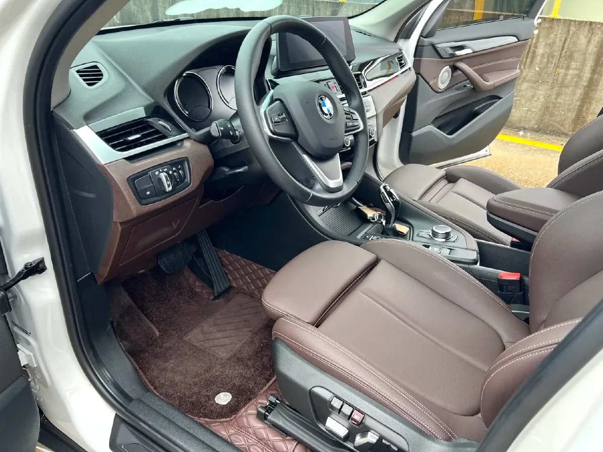 2022 BMW X1 1.5T 140HP L3 7DCT,autocango,china used car exporter,china ev exporter,chinese used car exporter,chinese used ev exporter