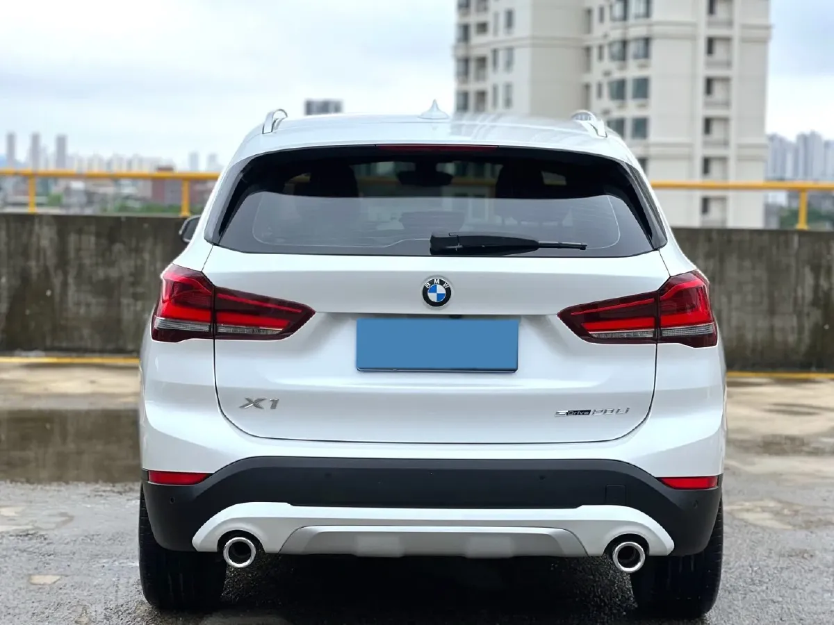 2022 BMW X1 1.5T 140HP L3 7DCT,autocango,china used car exporter,china ev exporter,chinese used car exporter,chinese used ev exporter
