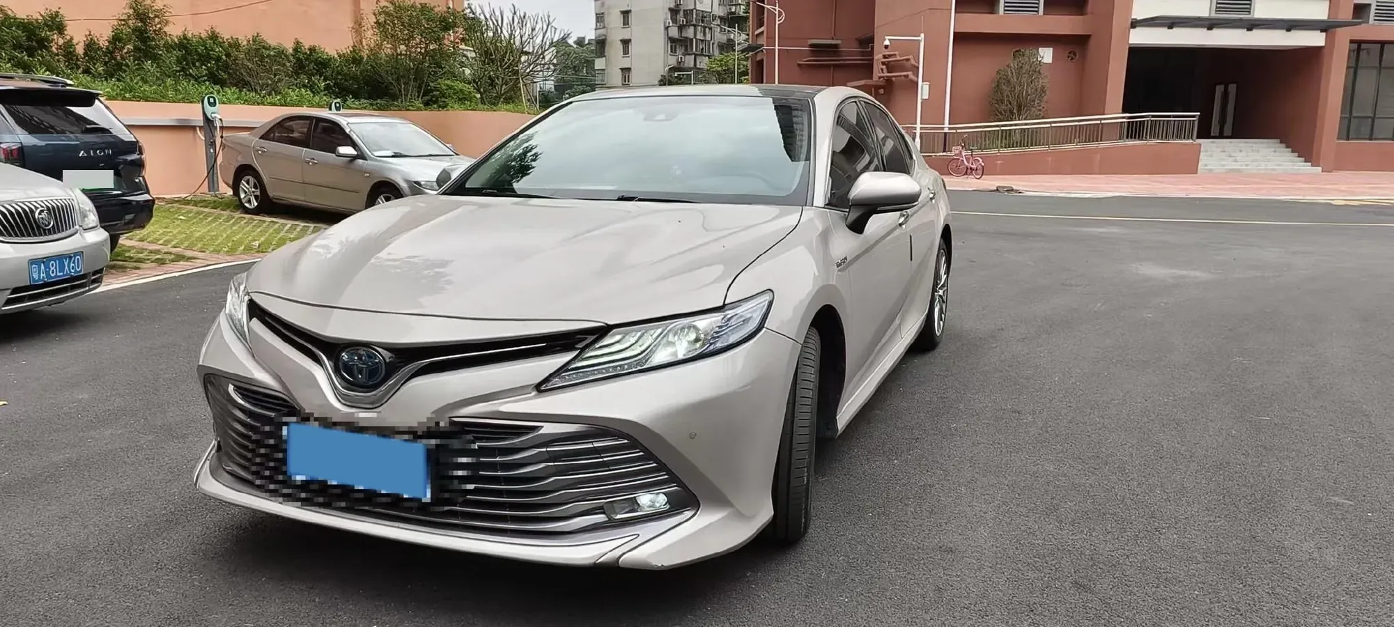 2019 Toyota Camry 2.5L 178HP L4 E-CVT Hybrid,autocango,china used car exporter,china ev exporter,chinese used car exporter,chinese used ev exporter