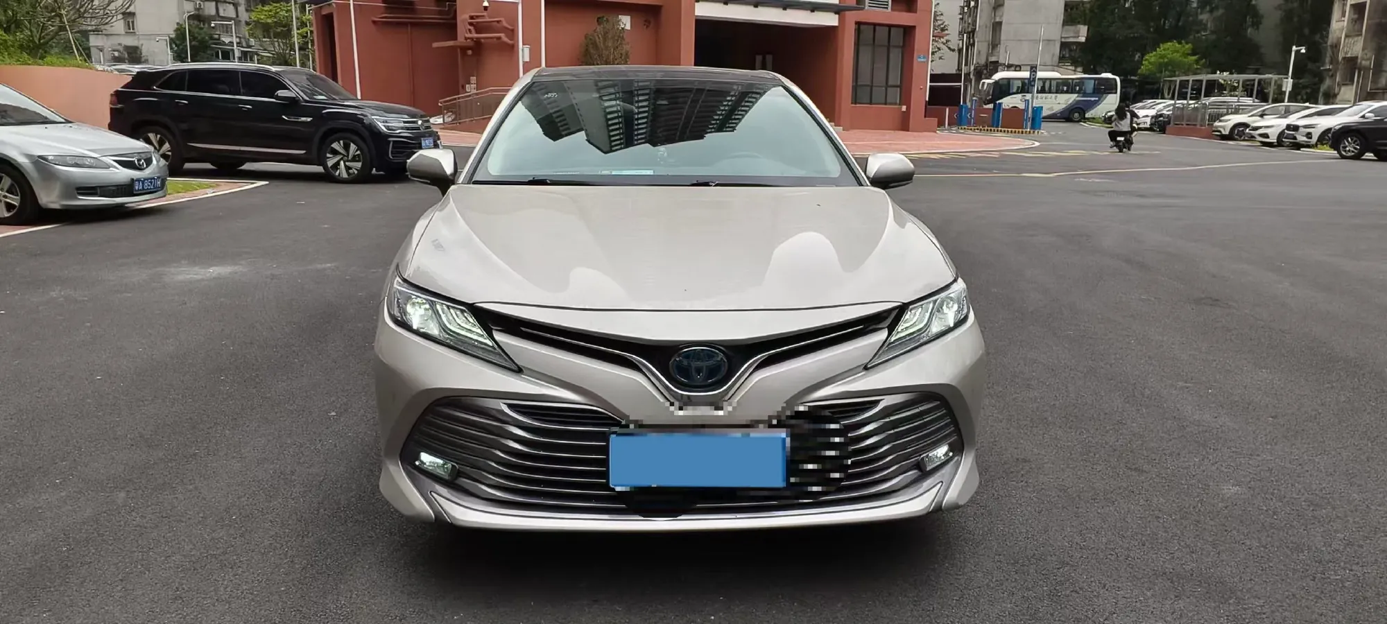 2019 Toyota Camry 2.5L 178HP L4 E-CVT Hybrid,autocango,china used car exporter,china ev exporter,chinese used car exporter,chinese used ev exporter