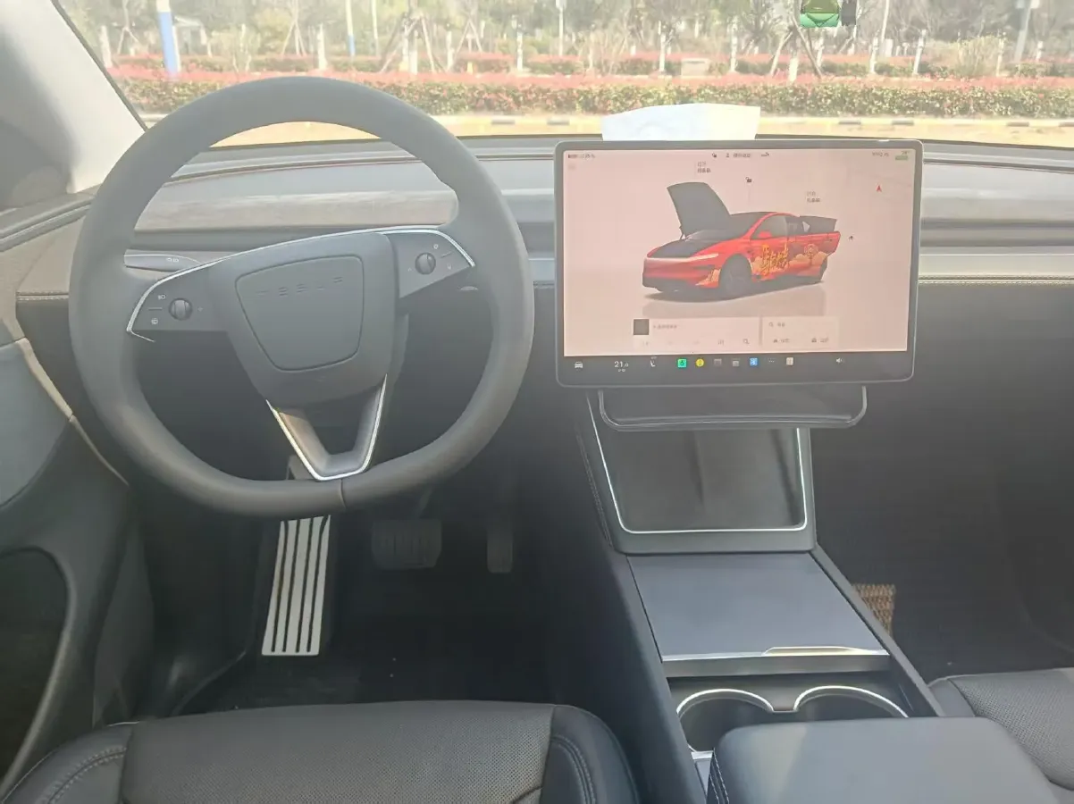 2025 Tesla Model Y BEV 62.5KWH,autocango,china used car exporter,china ev exporter,chinese used car exporter,chinese used ev exporter