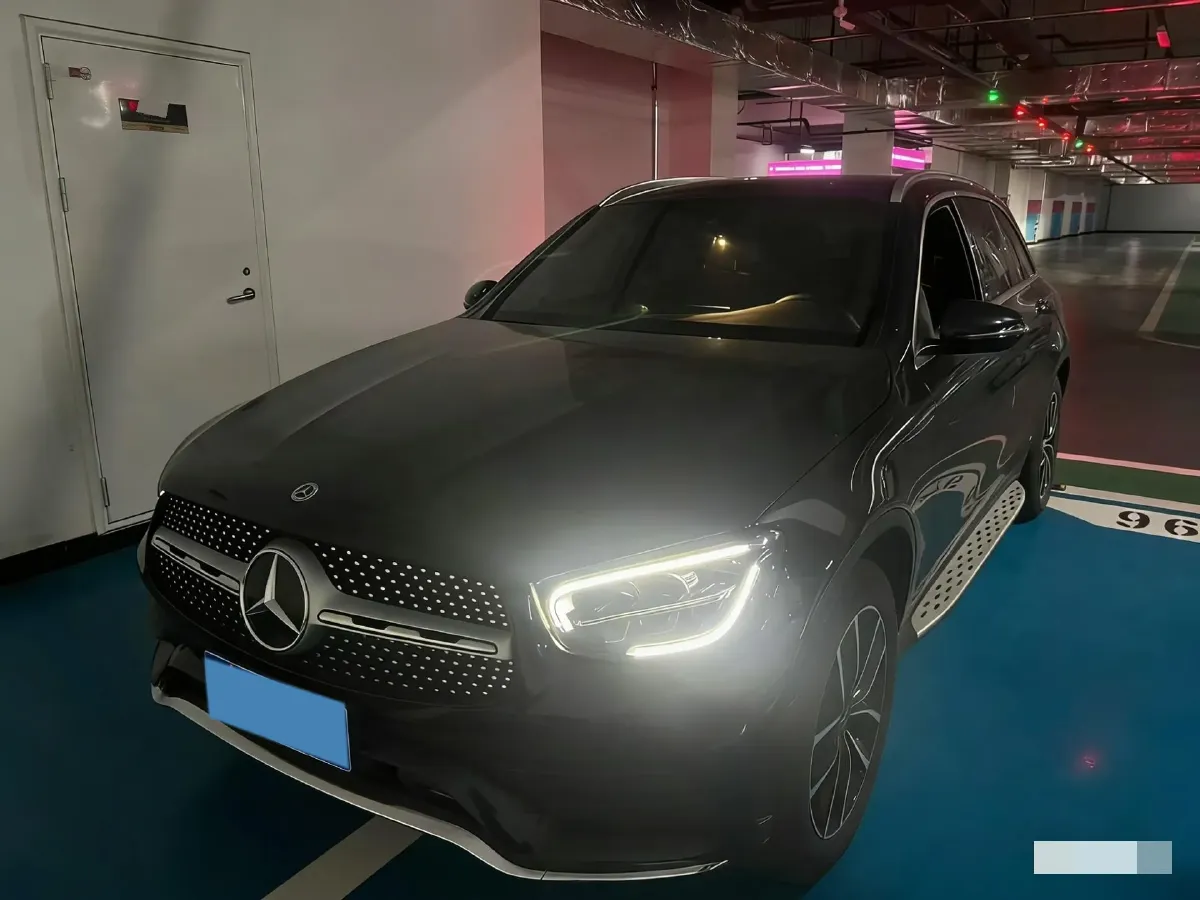 2021 Mercedes-Benz GLC Class 2.0T 258HP L4 9AT,autocango,china used car exporter,china ev exporter,chinese used car exporter,chinese used ev exporter