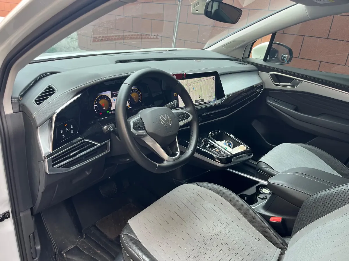 2023 Volkswagen Talagon 2.0T 220HP L4 7DCT,autocango,china used car exporter,china ev exporter,chinese used car exporter,chinese used ev exporter