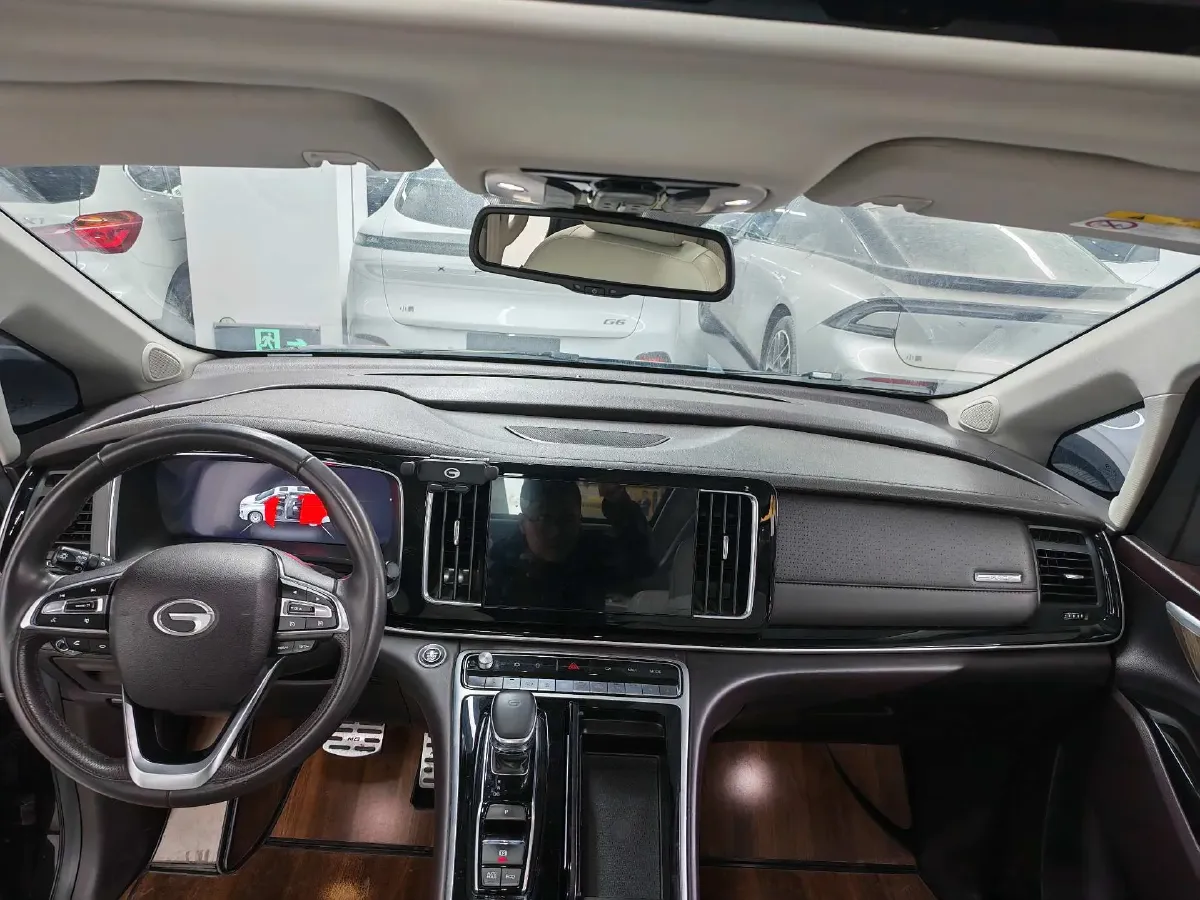 2021 GAC Trumpchi M8 2.0T 252HP L4 8AT,autocango,china used car exporter,china ev exporter,chinese used car exporter,chinese used ev exporter