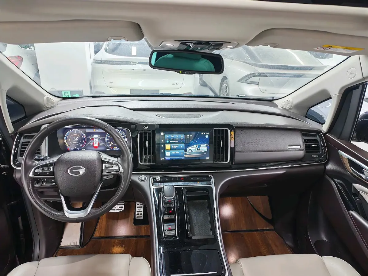 2021 GAC Trumpchi M8 2.0T 252HP L4 8AT,autocango,china used car exporter,china ev exporter,chinese used car exporter,chinese used ev exporter