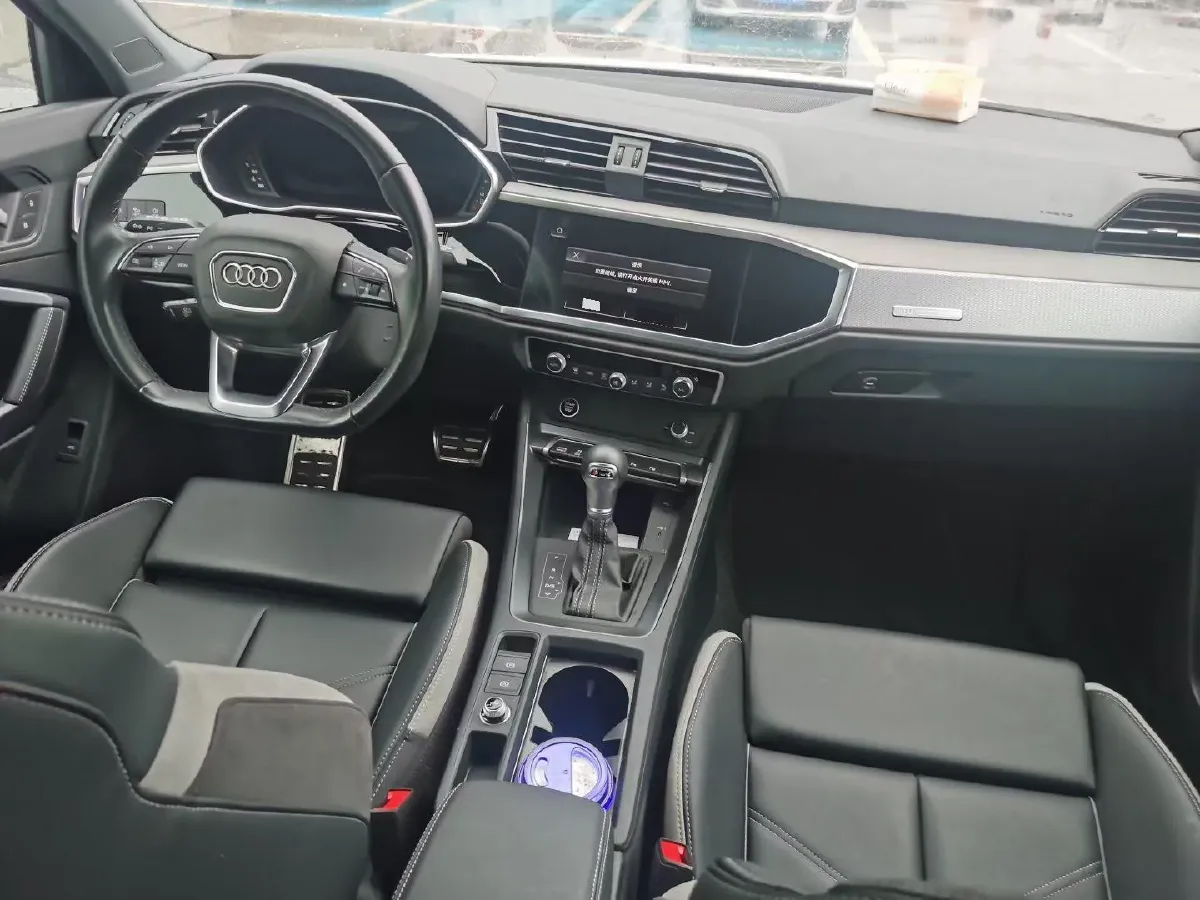 2024 Audi Q3 2.0T 186HP L4 7DCT,autocango,china used car exporter,china ev exporter,chinese used car exporter,chinese used ev exporter