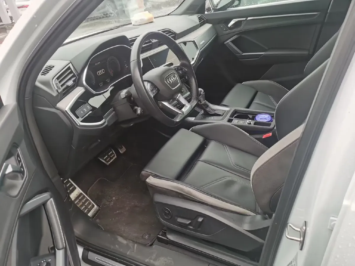 2024 Audi Q3 2.0T 186HP L4 7DCT,autocango,china used car exporter,china ev exporter,chinese used car exporter,chinese used ev exporter