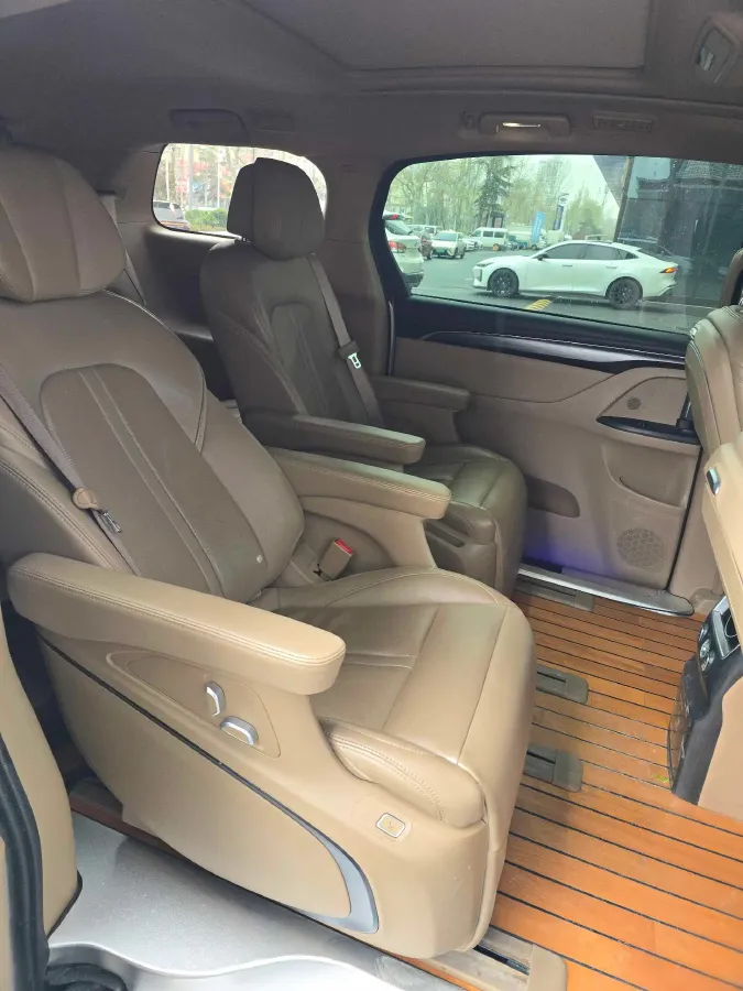 2020 Buick GL8 2.0T 237HP L4 9AT,autocango,china used car exporter,china ev exporter,chinese used car exporter,chinese used ev exporter