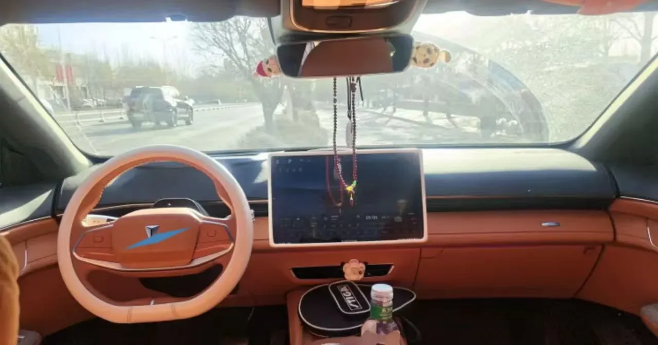 2024 Deepal S07 1.5L 95HP L4 REEV 31.73KWH,autocango,china used car exporter,china ev exporter,chinese used car exporter,chinese used ev exporter