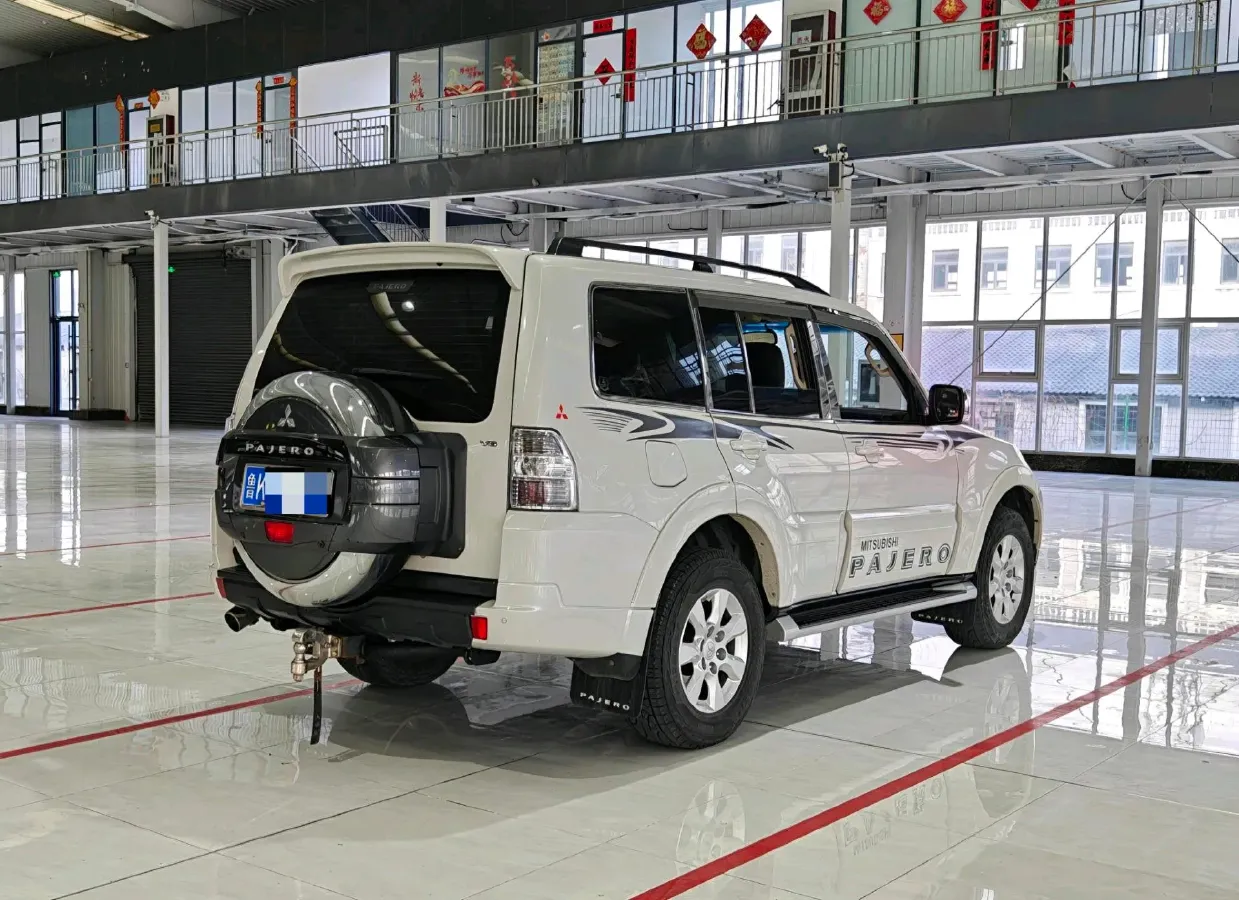 2018 Mitsubishi Pajero 3.0L 174HP V6 5AT,autocango,china used car exporter,china ev exporter,chinese used car exporter,chinese used ev exporter