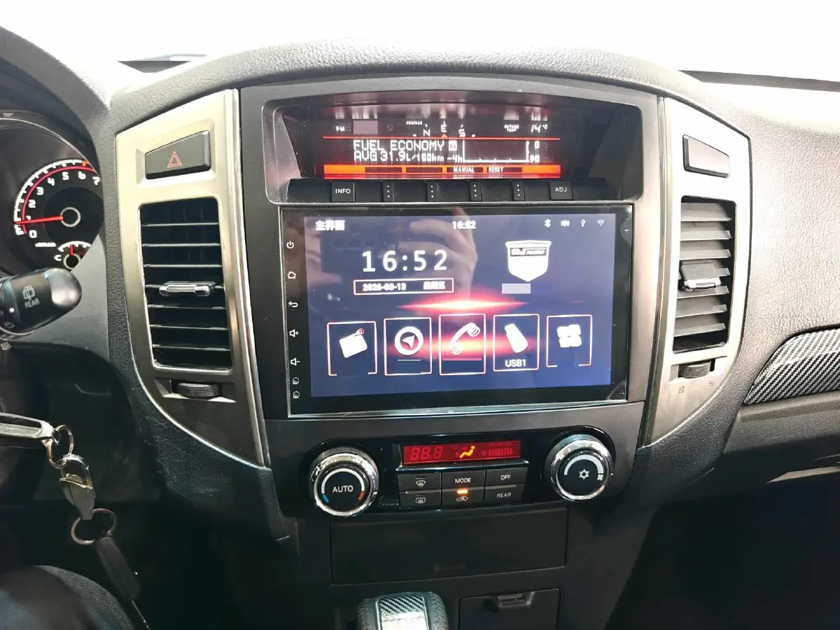 2018 Mitsubishi Pajero 3.0L 174HP V6 5AT,autocango,china used car exporter,china ev exporter,chinese used car exporter,chinese used ev exporter