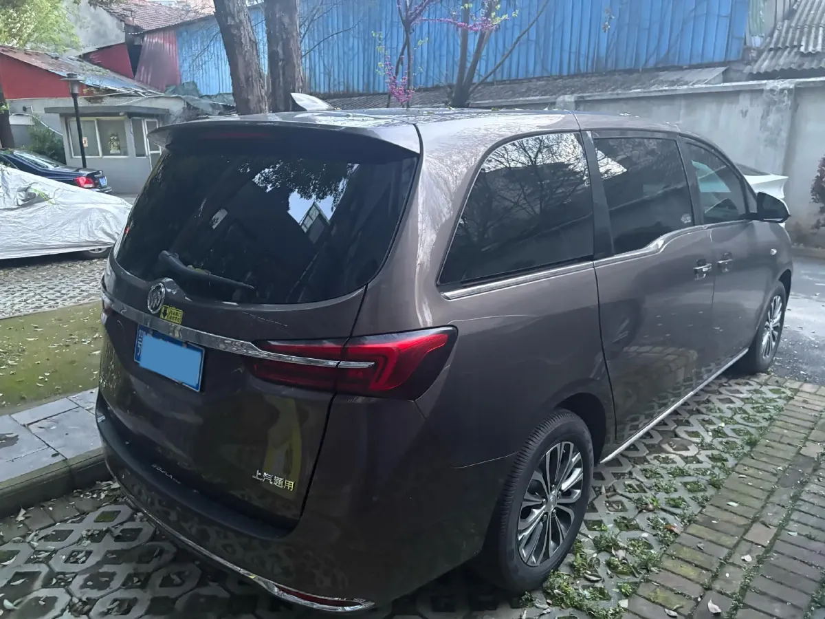 2023 Buick GL8 2.0T 237HP L4 9AT,autocango,china used car exporter,china ev exporter,chinese used car exporter,chinese used ev exporter