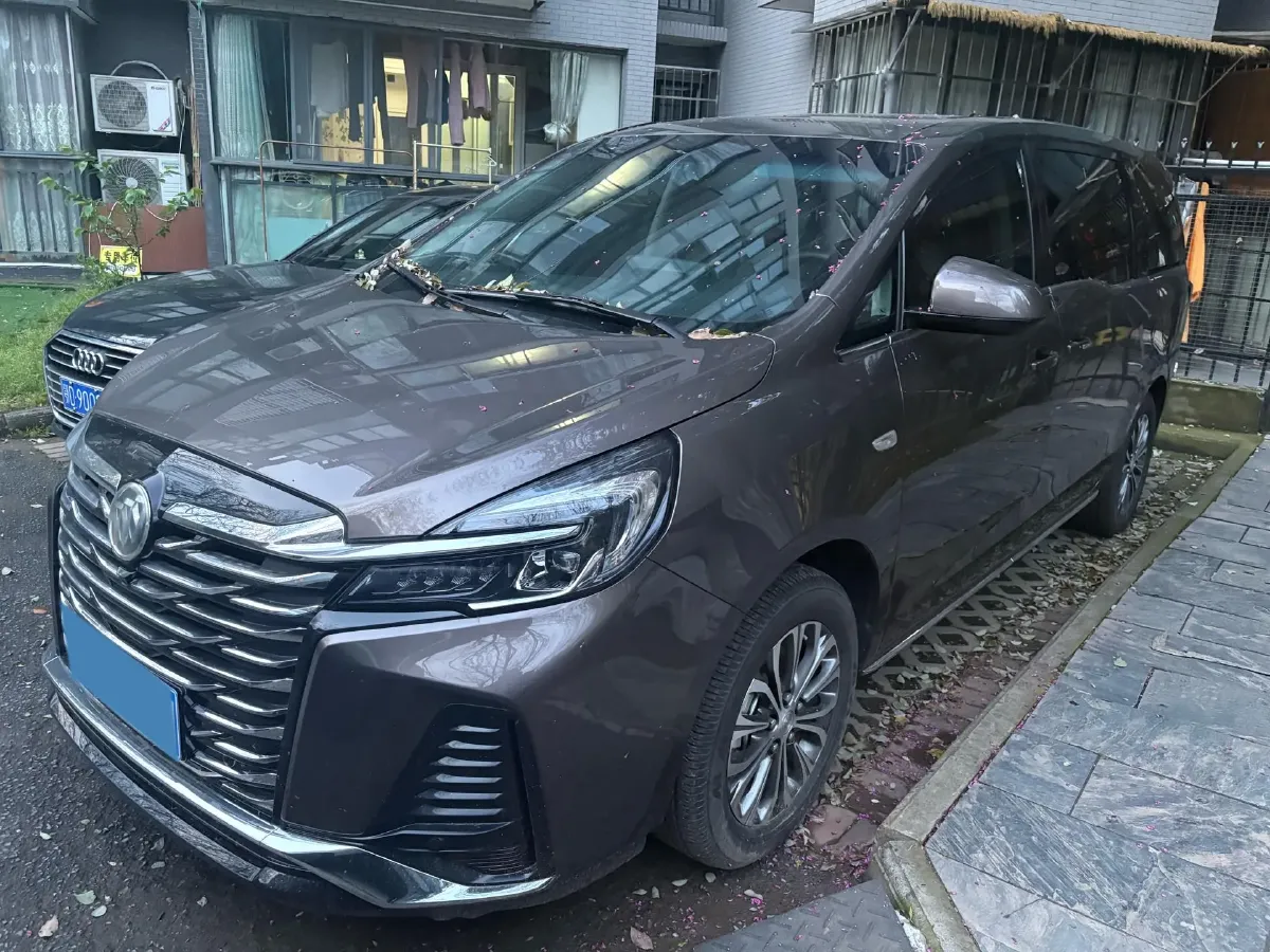 2023 Buick GL8 2.0T 237HP L4 9AT,autocango,china used car exporter,china ev exporter,chinese used car exporter,chinese used ev exporter