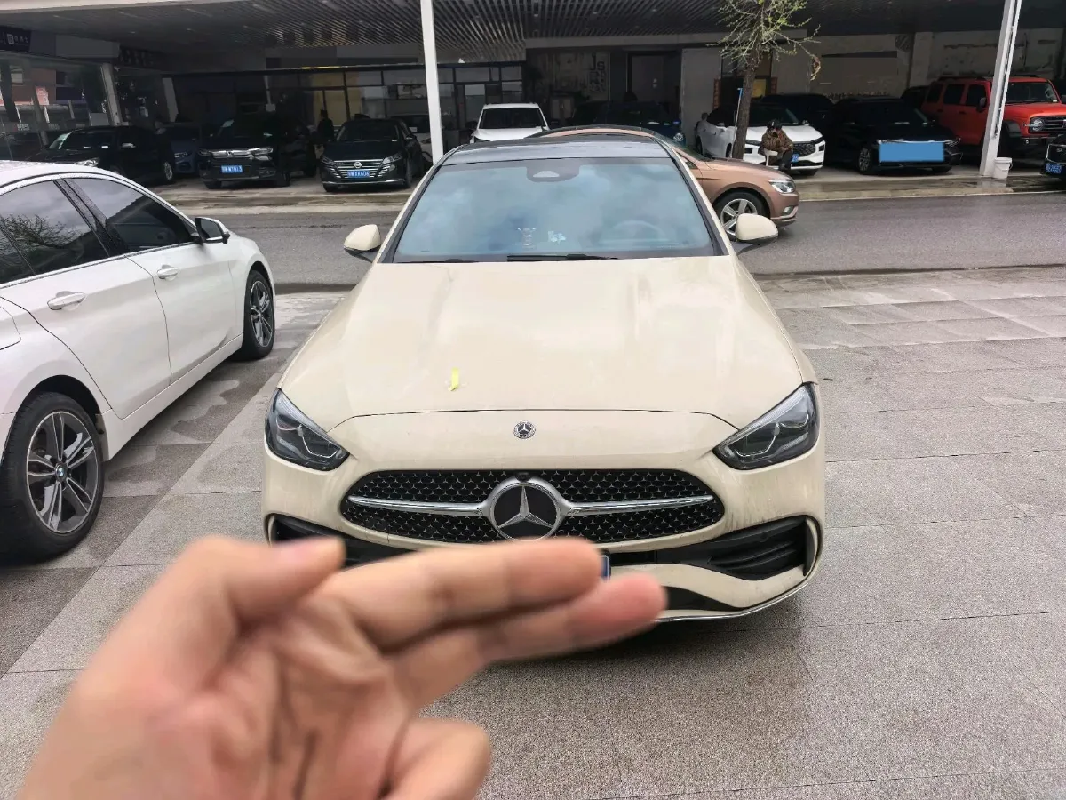 2025 Mercedes-Benz C Class 1.5T 204HP L4 9AT,autocango,china used car exporter,china ev exporter,chinese used car exporter,chinese used ev exporter