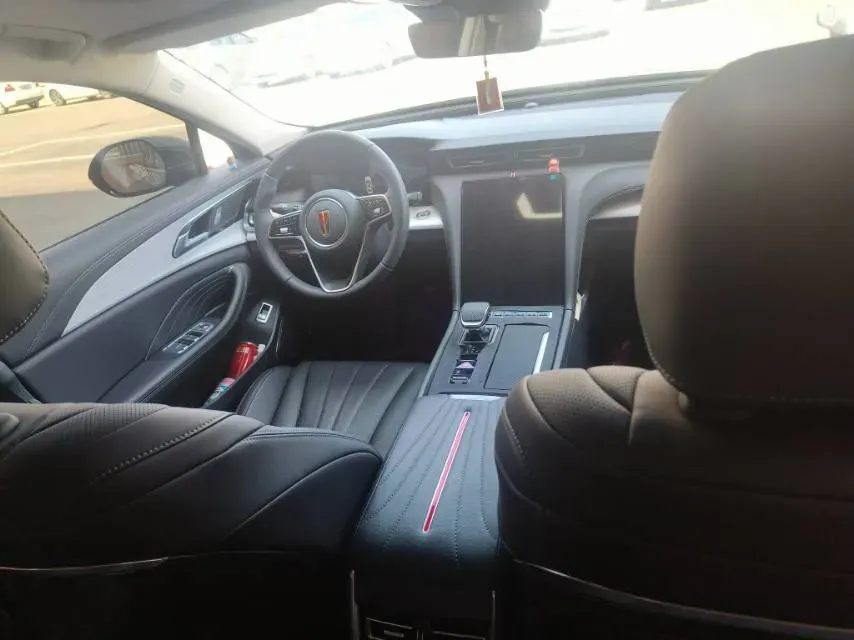 2025 HongQi H5 1.5T 169HP L4 1DHT Hybrid,autocango,china used car exporter,china ev exporter,chinese used car exporter,chinese used ev exporter