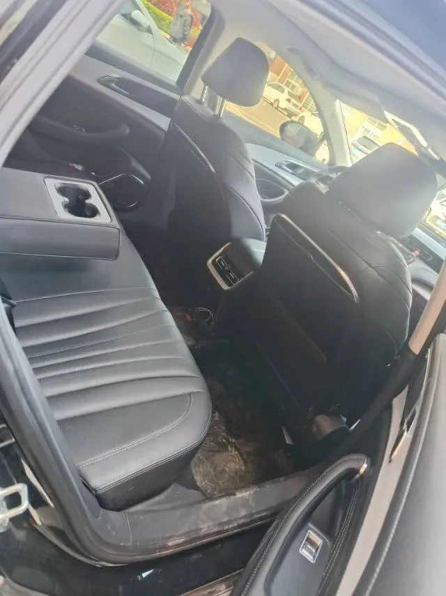 2025 HongQi H5 1.5T 169HP L4 1DHT Hybrid,autocango,china used car exporter,china ev exporter,chinese used car exporter,chinese used ev exporter