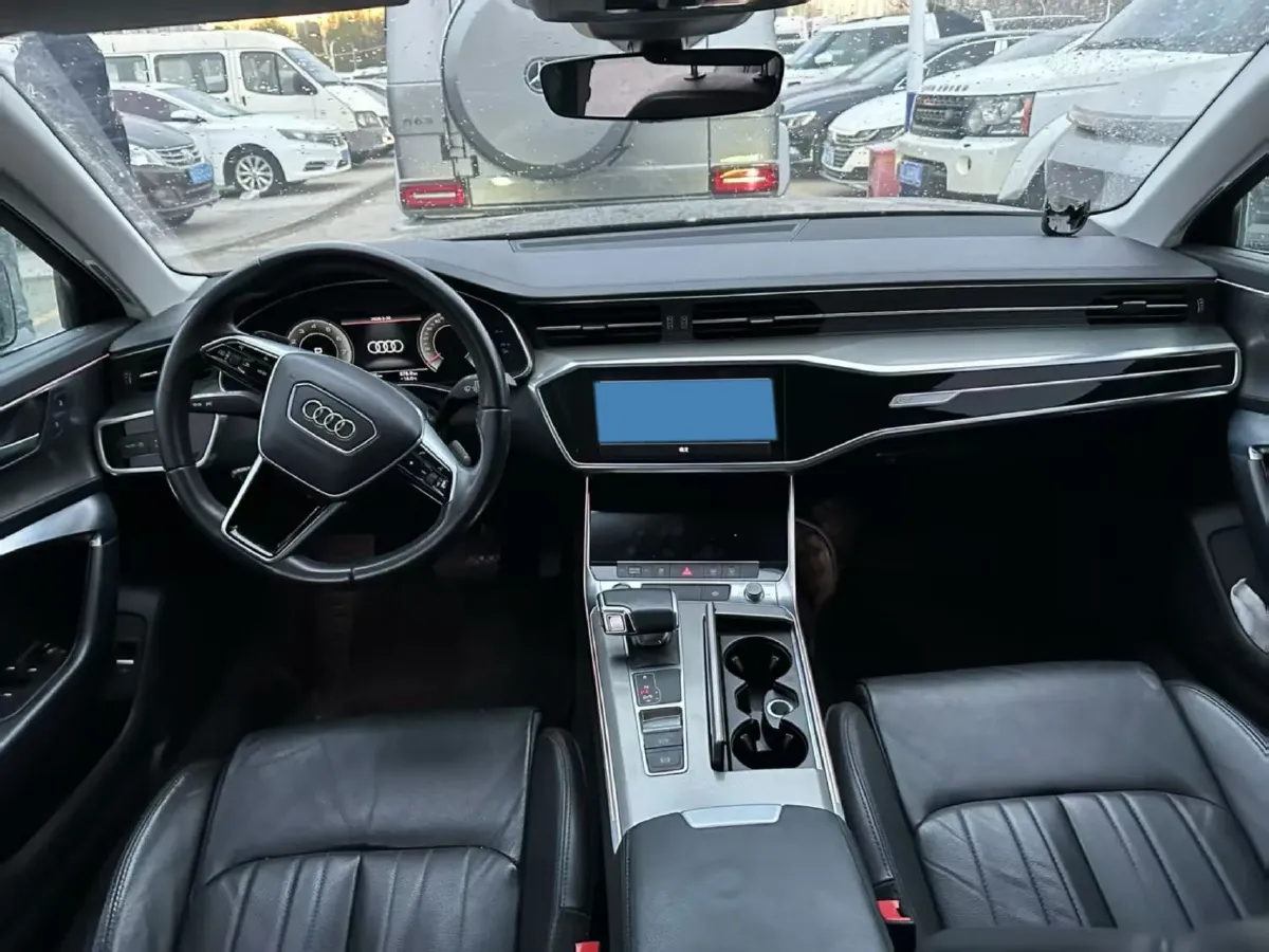 2021 Audi A6L 2.0T 224HP L4 7DCT,autocango,china used car exporter,china ev exporter,chinese used car exporter,chinese used ev exporter