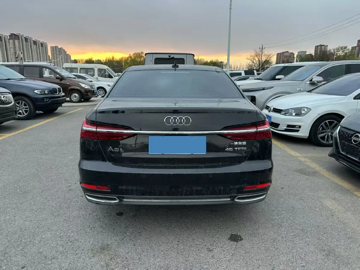 2021 Audi A6L 2.0T 224HP L4 7DCT,autocango,china used car exporter,china ev exporter,chinese used car exporter,chinese used ev exporter