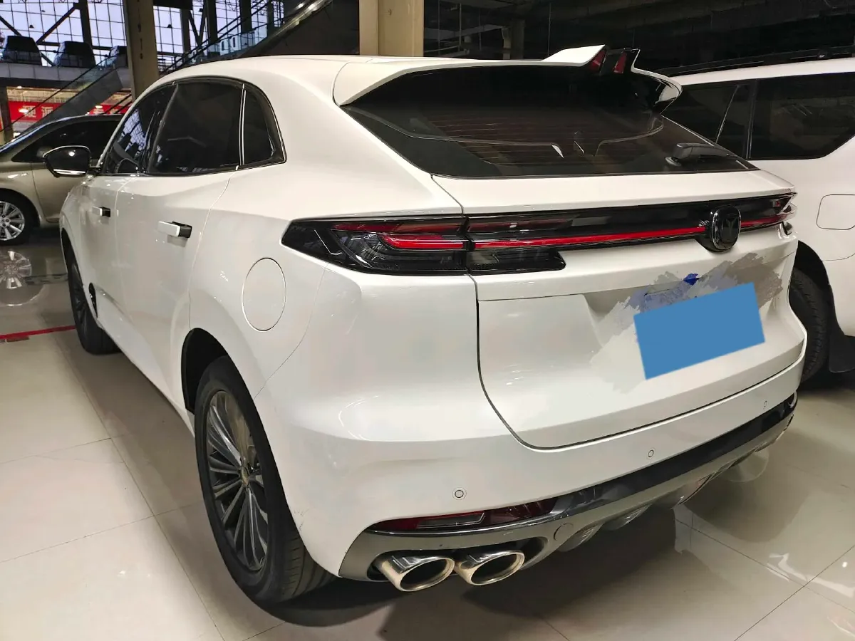 2021 ChangAn UNI-K 2.0T 233HP L4 8AT,autocango,china used car exporter,china ev exporter,chinese used car exporter,chinese used ev exporter