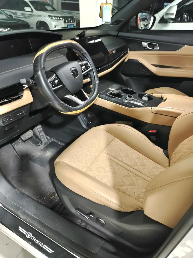 2021 ChangAn UNI-K 2.0T 233HP L4 8AT,autocango,china used car exporter,china ev exporter,chinese used car exporter,chinese used ev exporter