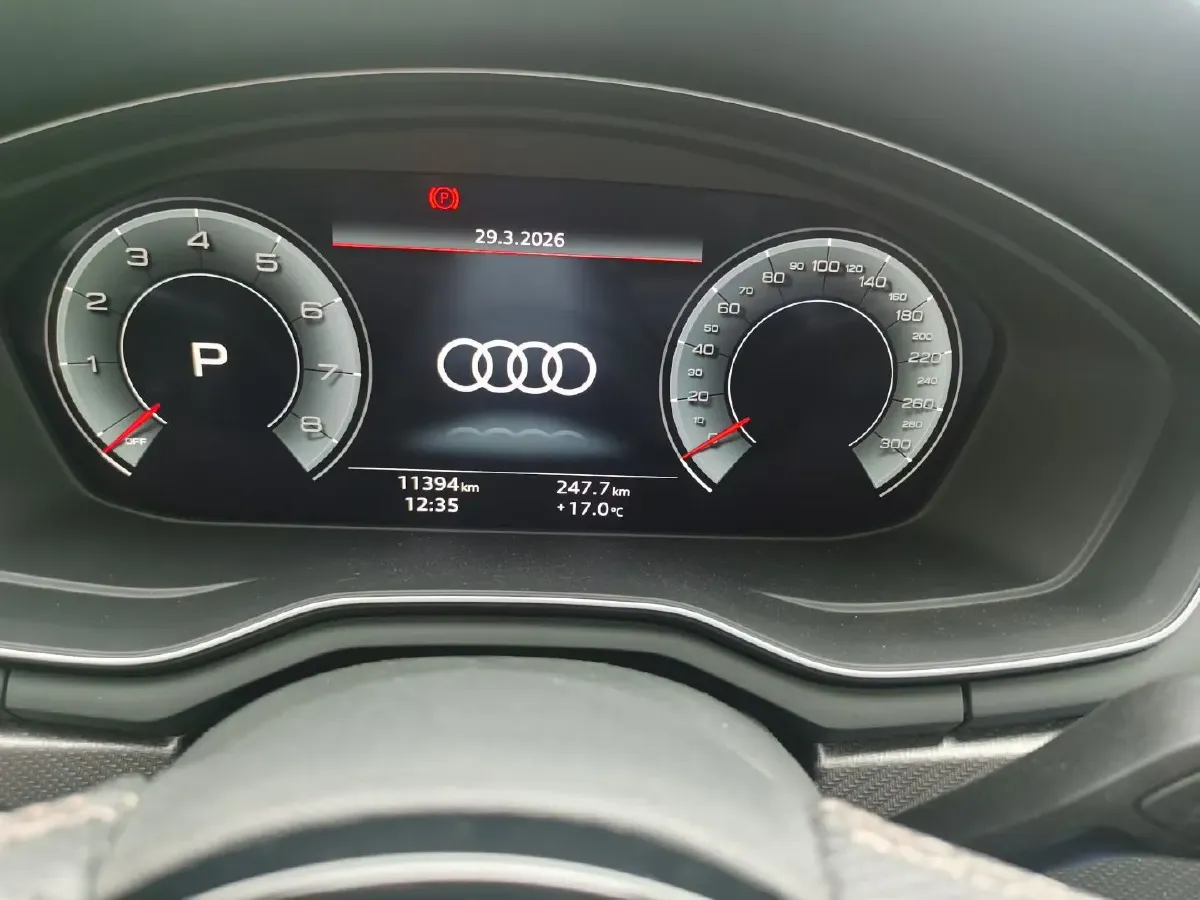 2024 Audi A4L 2.0T 190HP L4 7DCT,autocango,china used car exporter,china ev exporter,chinese used car exporter,chinese used ev exporter