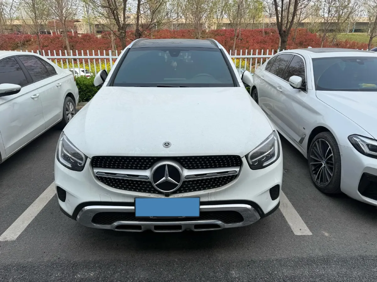 2021 Mercedes-Benz GLC Class 2.0T 197HP L4 9AT,autocango,china used car exporter,china ev exporter,chinese used car exporter,chinese used ev exporter