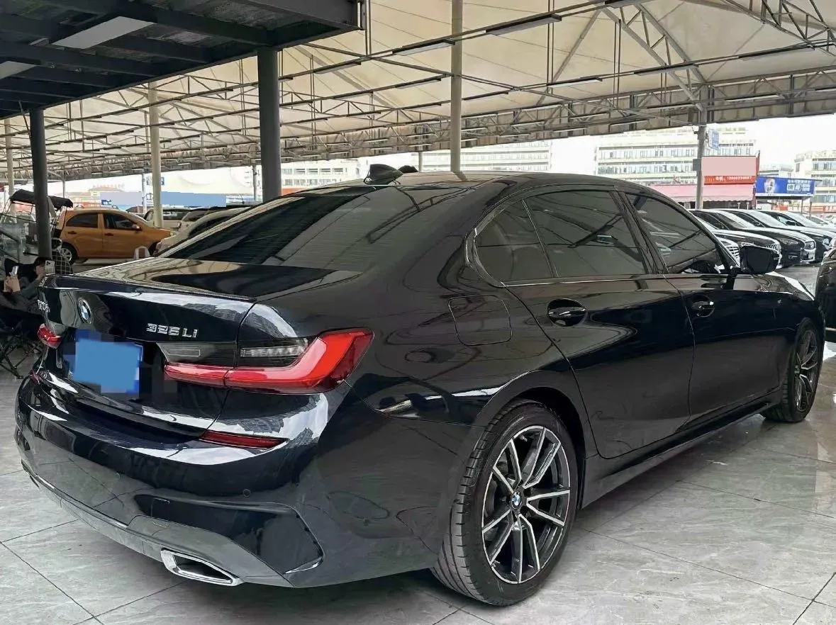 2021 BMW 3 Series 2.0T 184HP L4 8AT,autocango,china used car exporter,china ev exporter,chinese used car exporter,chinese used ev exporter
