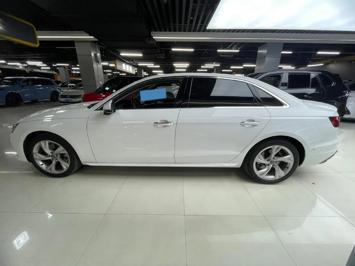 2020 Audi A4L 2.0T 190HP L4 7DCT,autocango,china used car exporter,china ev exporter,chinese used car exporter,chinese used ev exporter