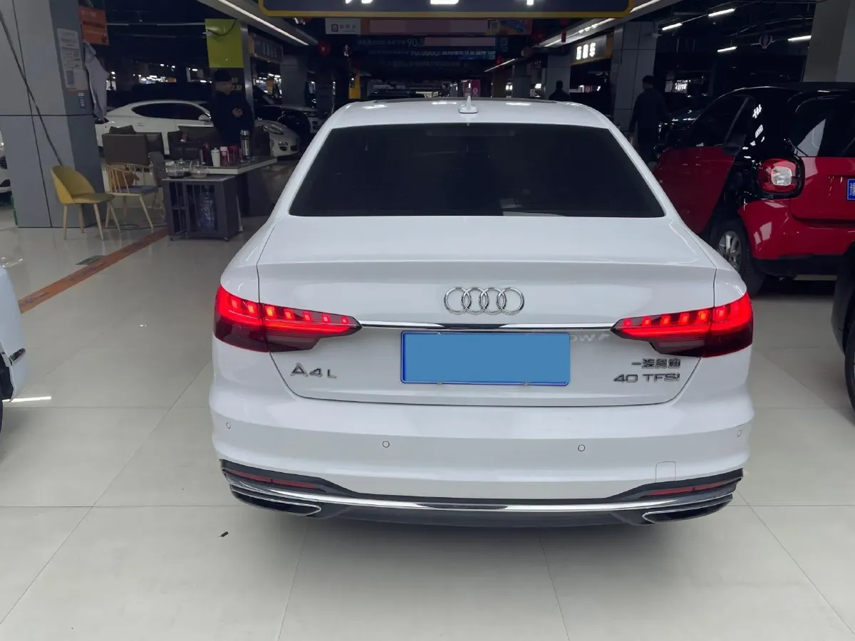 2020 Audi A4L 2.0T 190HP L4 7DCT,autocango,china used car exporter,china ev exporter,chinese used car exporter,chinese used ev exporter