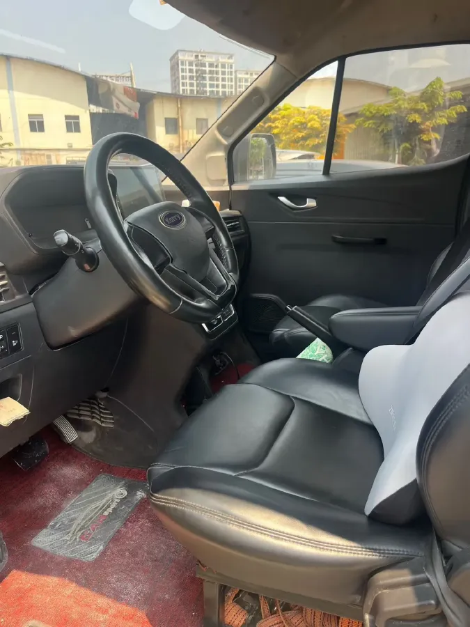 2022 Karry Dolphin EV BEV 43.5KWH,autocango,china used car exporter,china ev exporter,chinese used car exporter,chinese used ev exporter