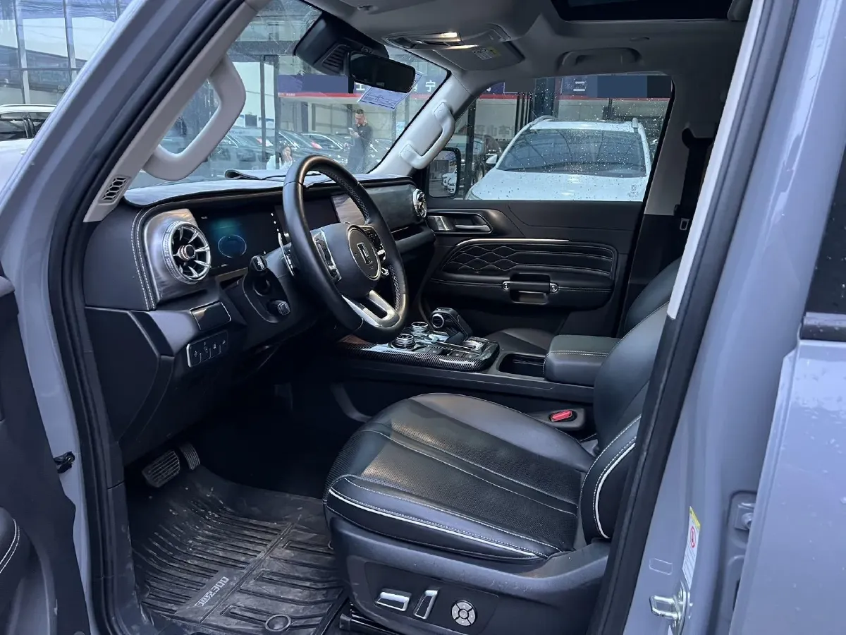 2021 Tank 300 2.0T 227HP L4 8AT,autocango,china used car exporter,china ev exporter,chinese used car exporter,chinese used ev exporter