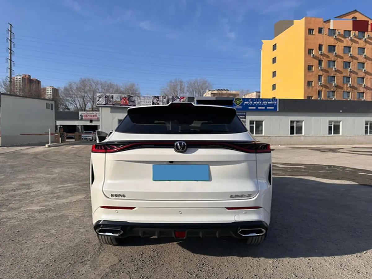 2024 ChangAn UNI-Z 1.5L 98HP L4 E-CVT PHEV 18.4KWH,autocango,china used car exporter,china ev exporter,chinese used car exporter,chinese used ev exporter