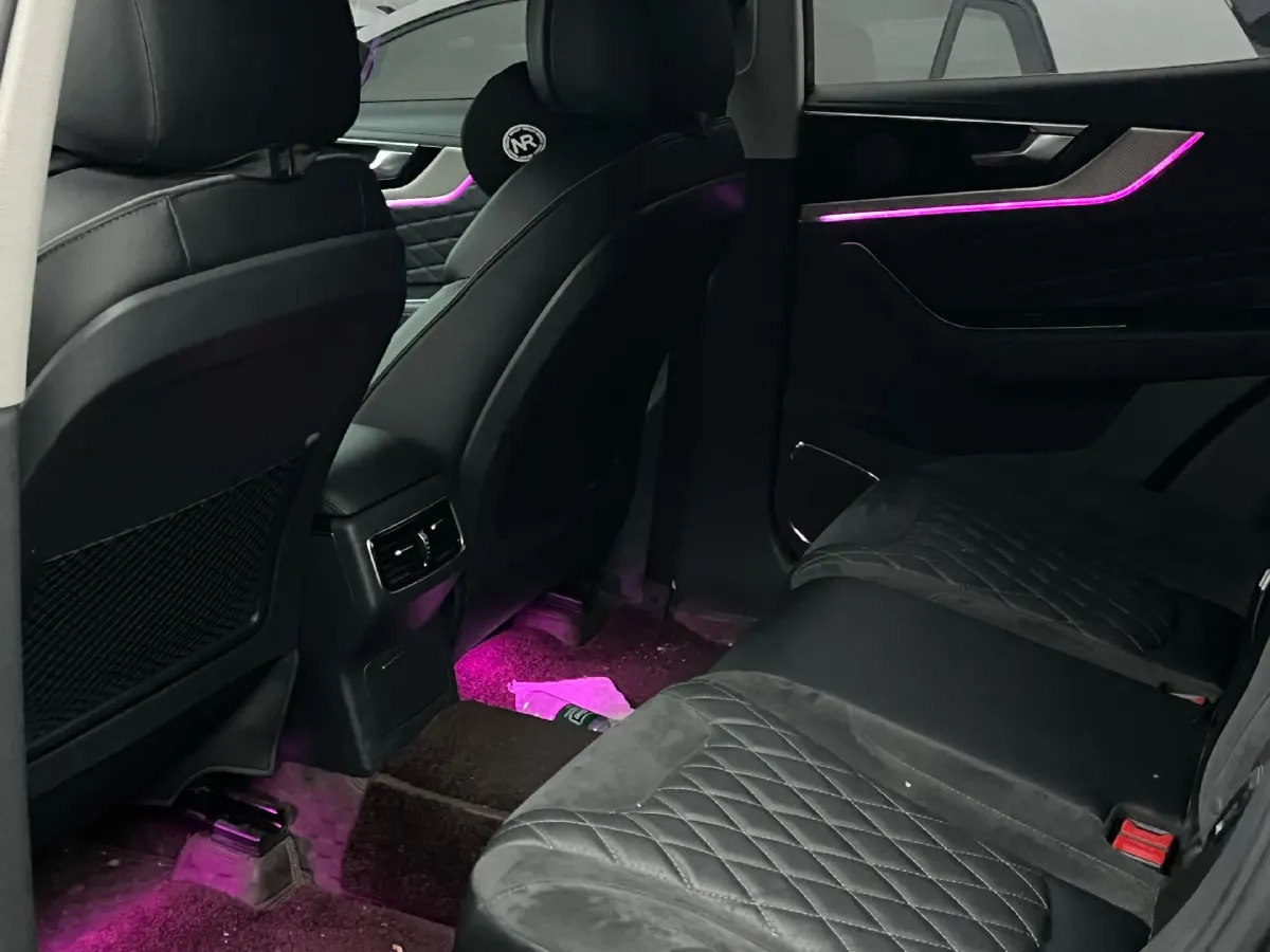 2019 HongQi HS5 2.0T 224HP L4 6AT,autocango,china used car exporter,china ev exporter,chinese used car exporter,chinese used ev exporter