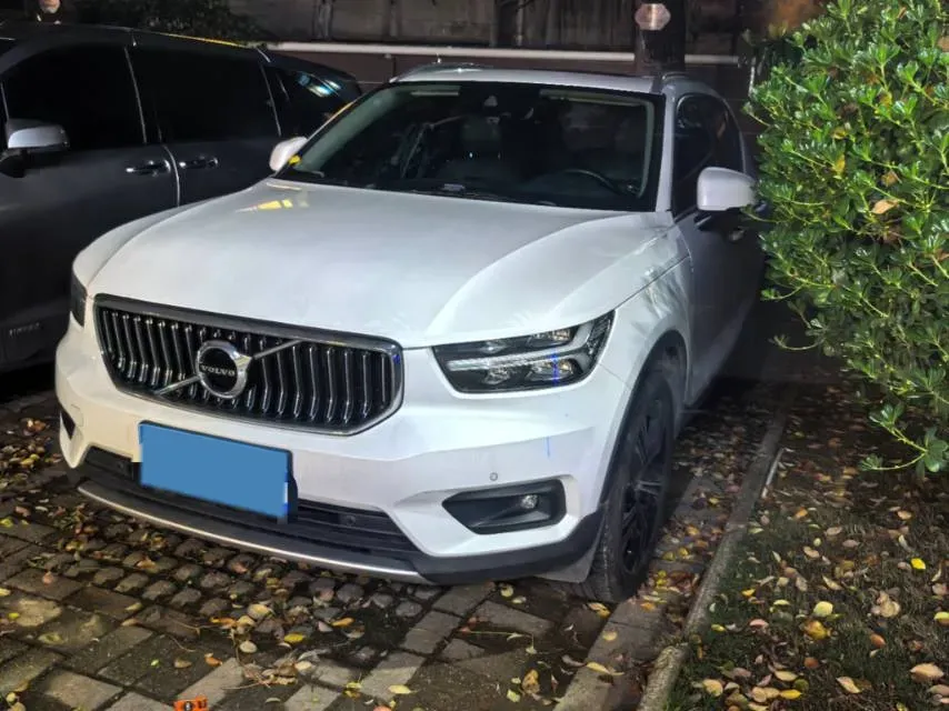 2020 Volvo XC40 2.0T 190HP L4 8AT,autocango,china used car exporter,china ev exporter,chinese used car exporter,chinese used ev exporter