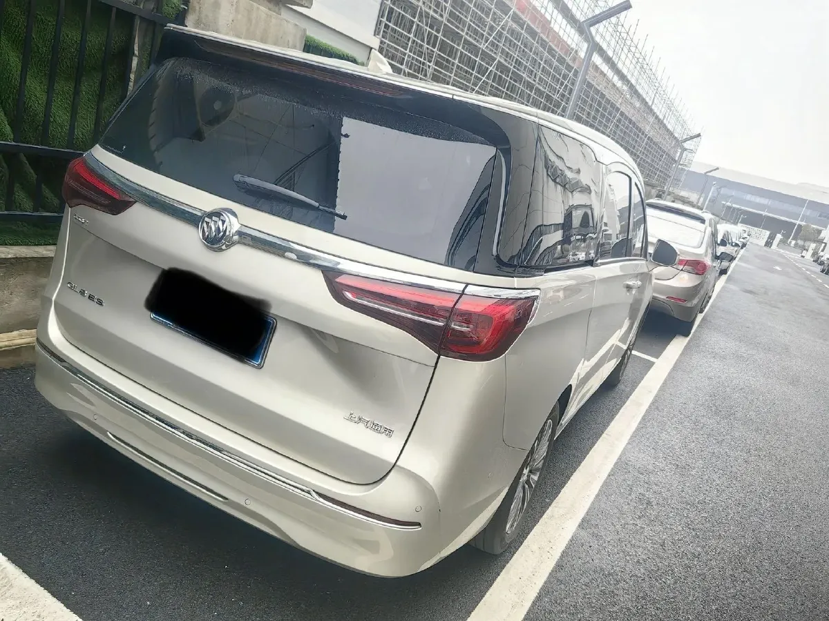 2021 Buick GL8 2.0T 237HP L4 9AT,autocango,china used car exporter,china ev exporter,chinese used car exporter,chinese used ev exporter