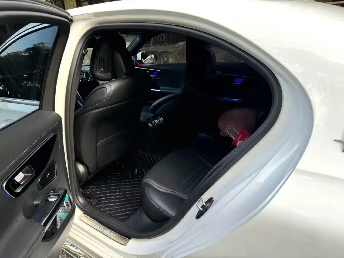 2022 Mercedes-Benz C Class 1.5T 204HP L4 9AT,autocango,china used car exporter,china ev exporter,chinese used car exporter,chinese used ev exporter