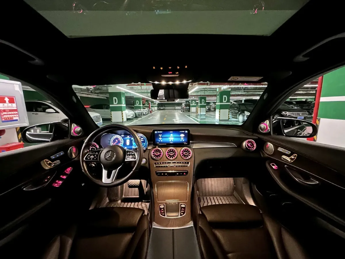 2022 Mercedes-Benz GLC Class 2.0T 258HP L4 9AT,autocango,china used car exporter,china ev exporter,chinese used car exporter,chinese used ev exporter