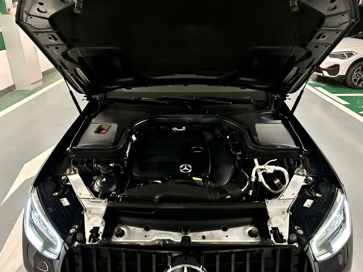 2022 Mercedes-Benz GLC Class 2.0T 258HP L4 9AT,autocango,china used car exporter,china ev exporter,chinese used car exporter,chinese used ev exporter
